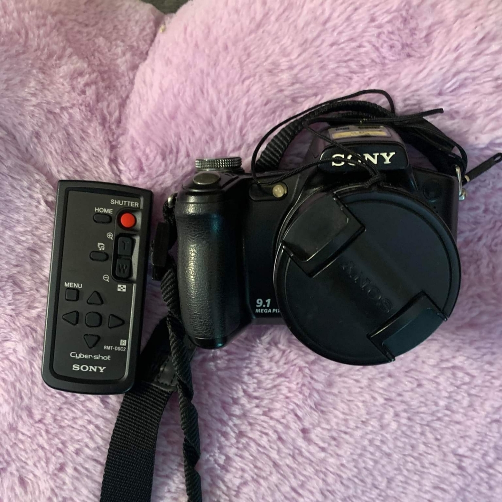 Camera - Picture 2 of 6